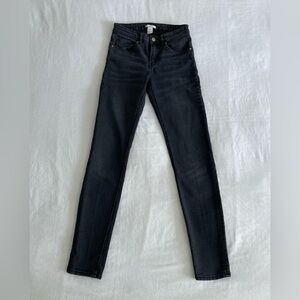 Womens H&M distressed black stretch skinny Jeans in size 4